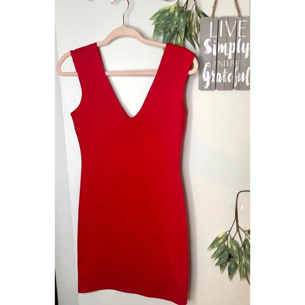 Bright red mini dress ❣️✨